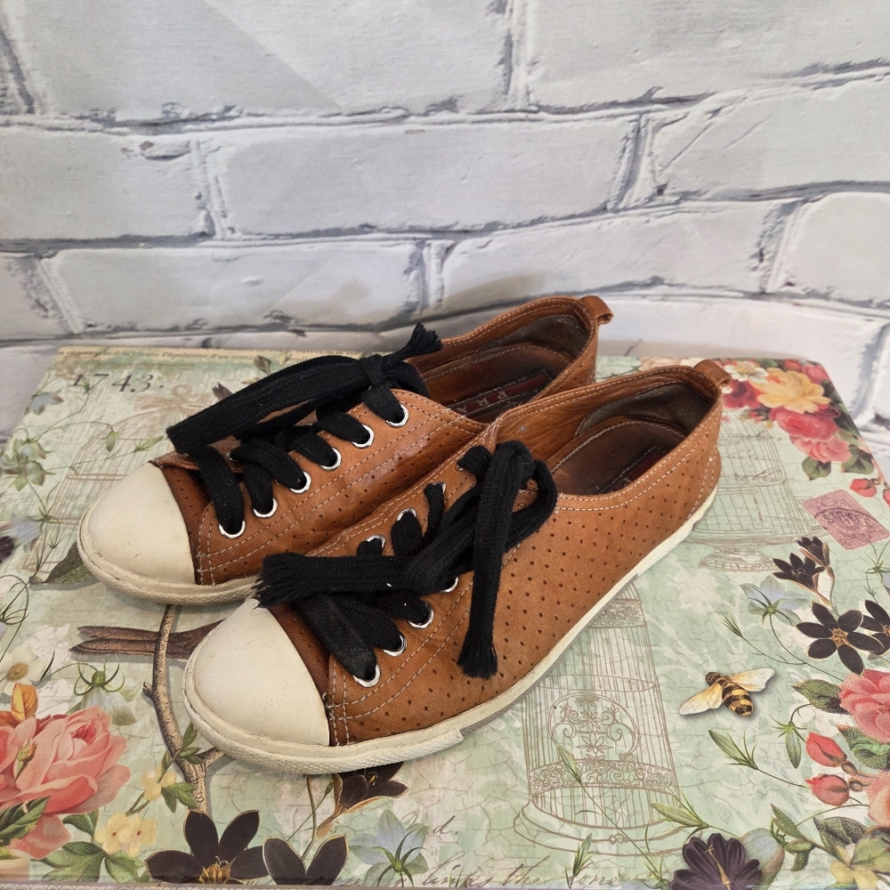 Prada Lace-up Low-top Leather Sneakers